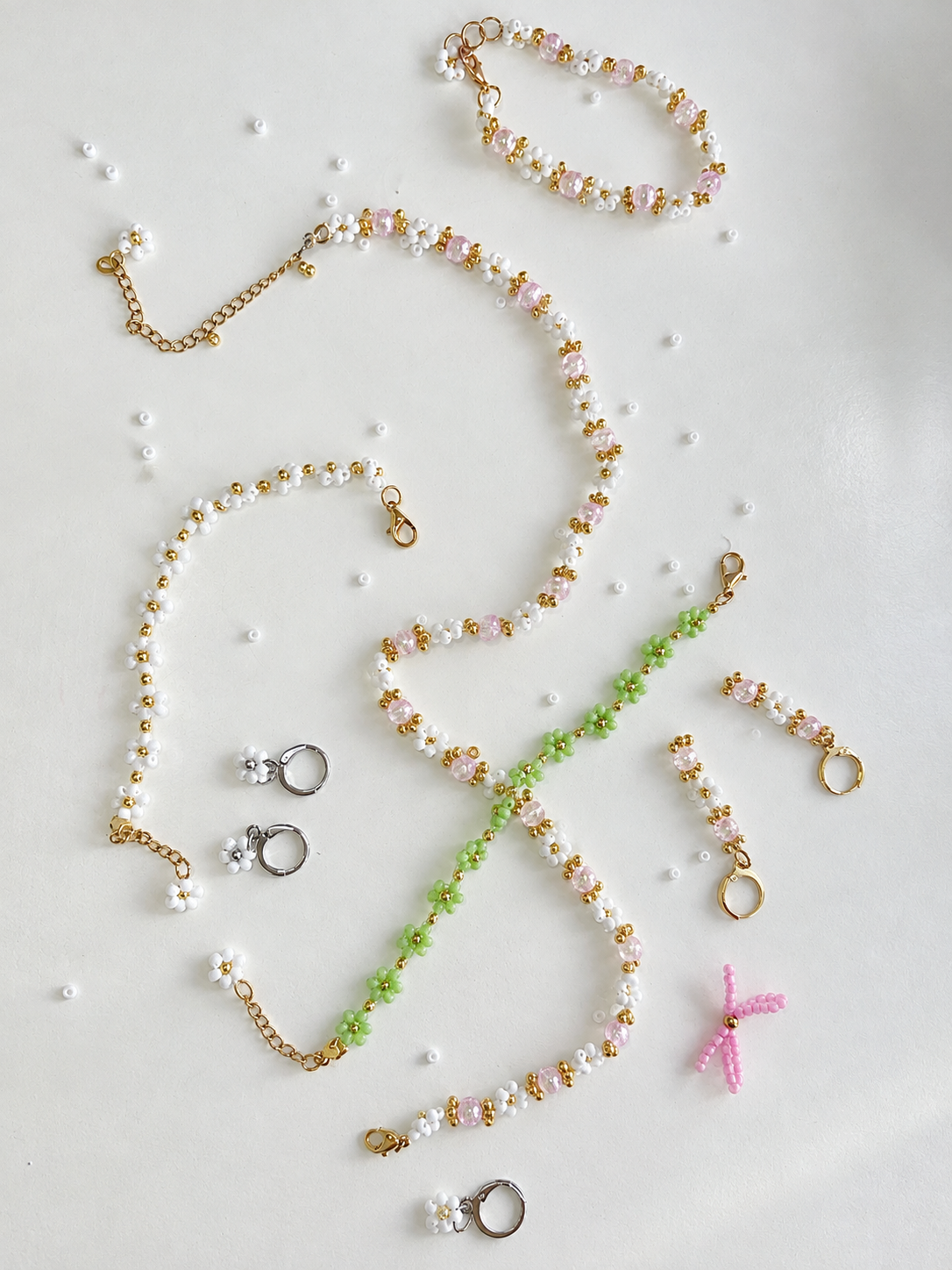 Handmade Zalié flower necklaces, bracelets and earrings